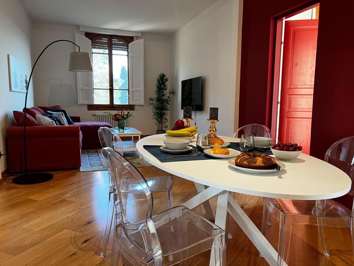 Chic Apt In Villa - Dolcevita Holiday Флоренція Екстер'єр фото