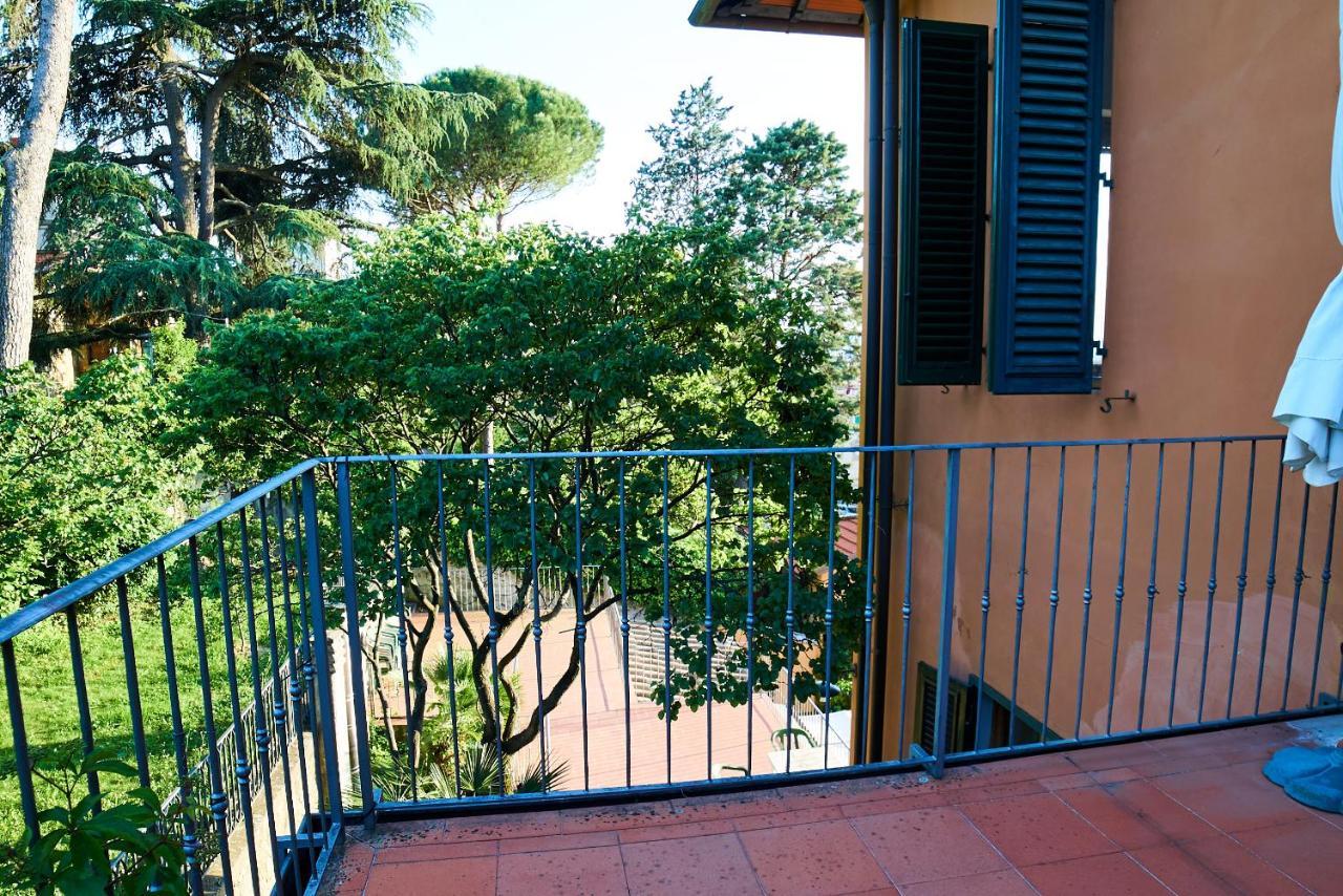 Chic Apt In Villa - Dolcevita Holiday Флоренція Екстер'єр фото