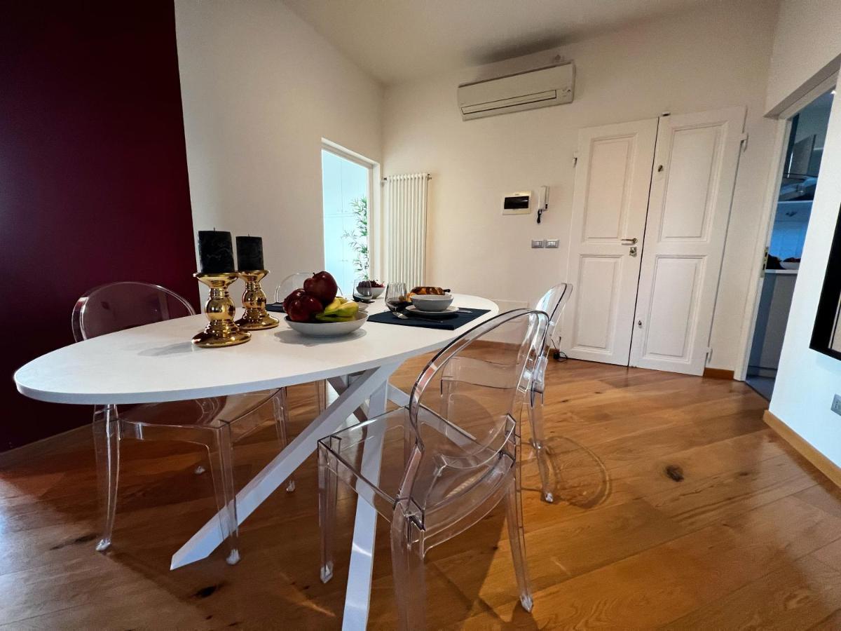 Chic Apt In Villa - Dolcevita Holiday Флоренція Екстер'єр фото